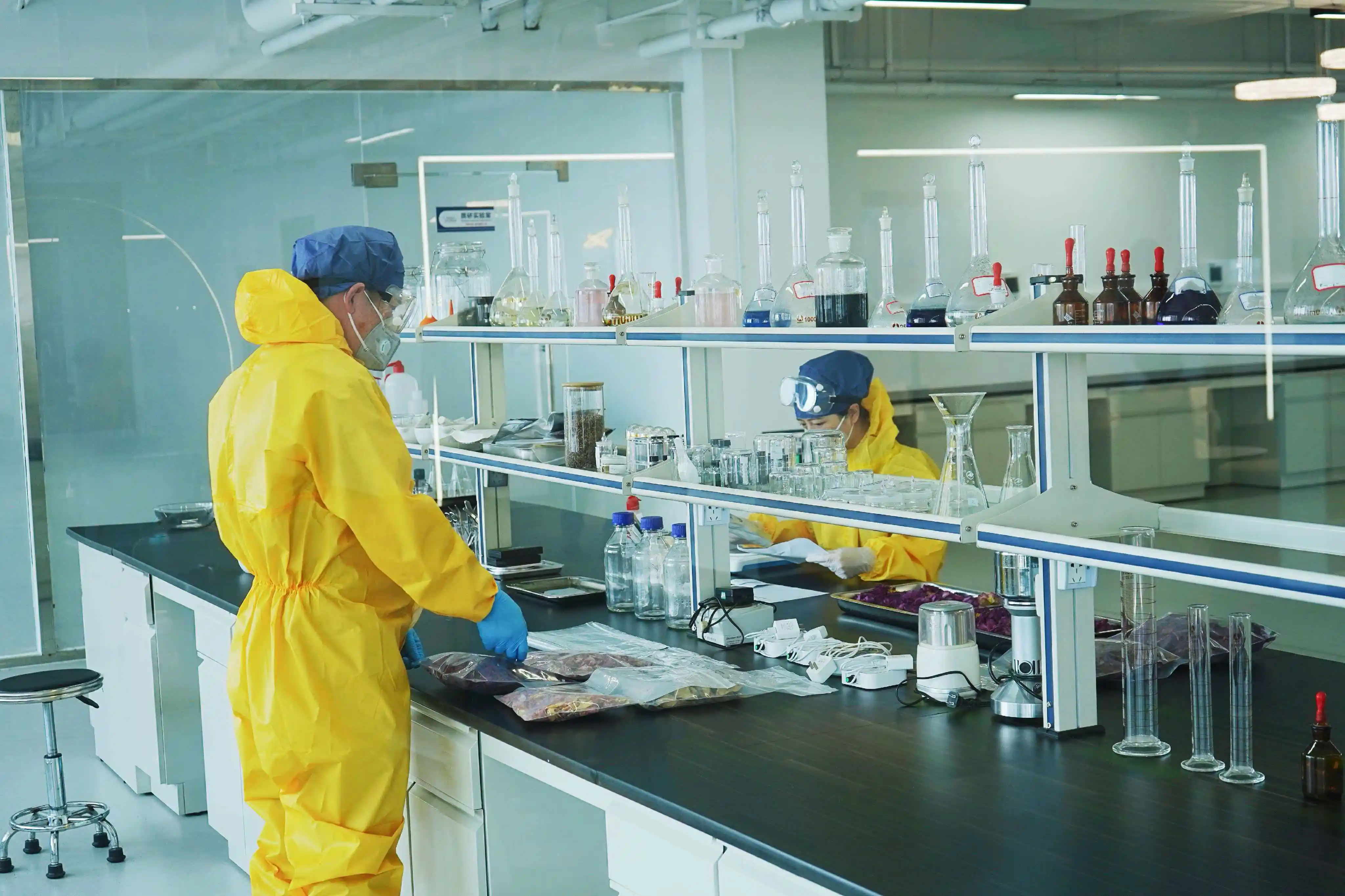 BioGem Lab research and development workbench